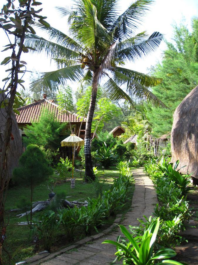 Jepun Bungalows Gili Meno Exterior foto